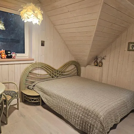 فيلة Oasis Narie