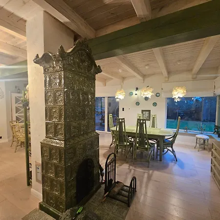 فيلة Oasis Narie